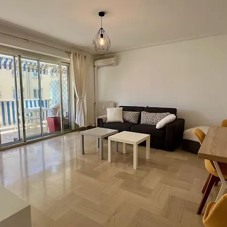 Carre D'or Std Bastion Vue Apartment Antibes